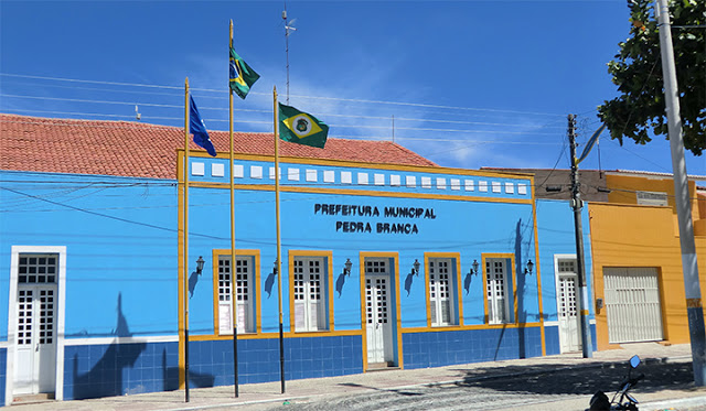 Prefeitura de Pedra Branca atende impugnação do CRA-CE em prol da Administração